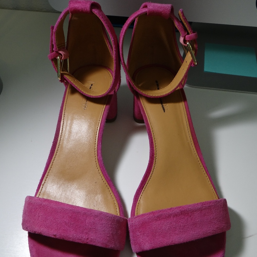 Size 8 J Crew sandal